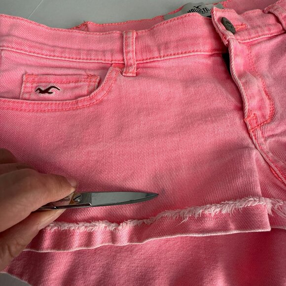 Hollister Wmn’s Neon Pink Micro Mini Denim Shorts Distressed Hem Jean | Sz 29x9 - Picture 14 of 17